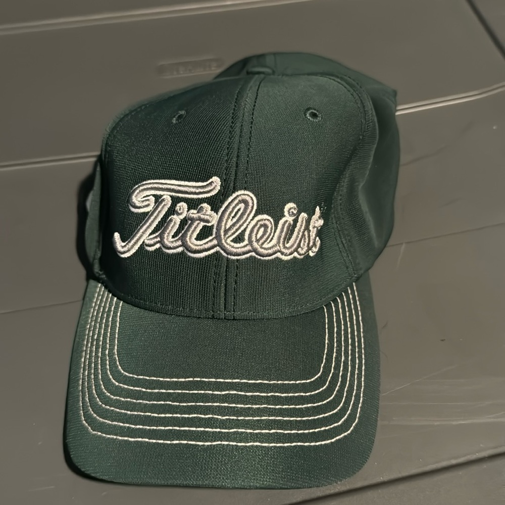 Titleist golf hat